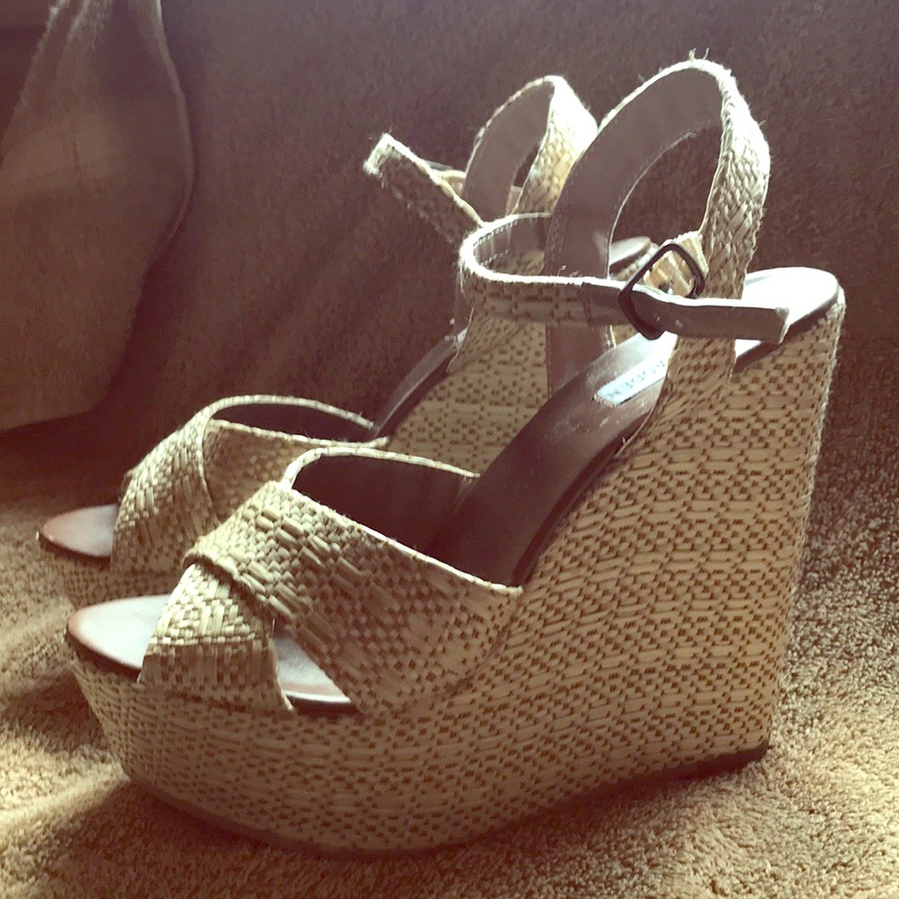 Jessica Simpson straw sandals